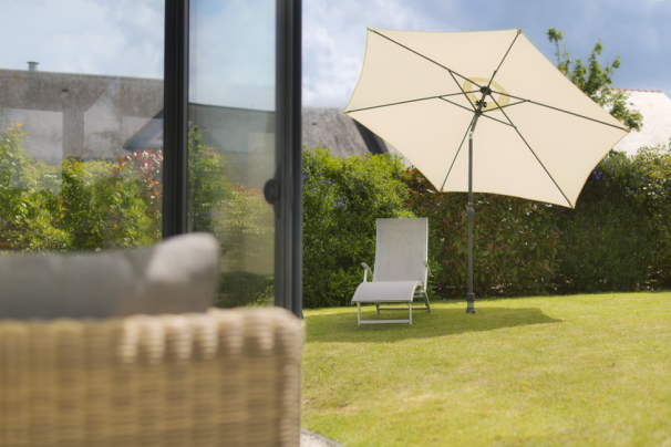 fixation amovible parasol sur pelouse