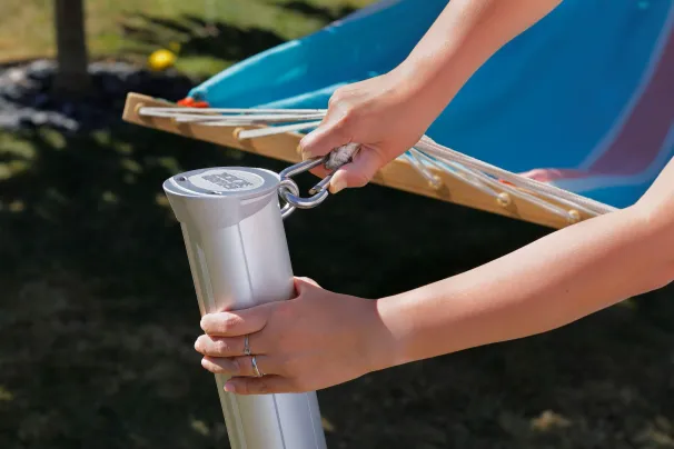 Fixation hamac avec mousqueton